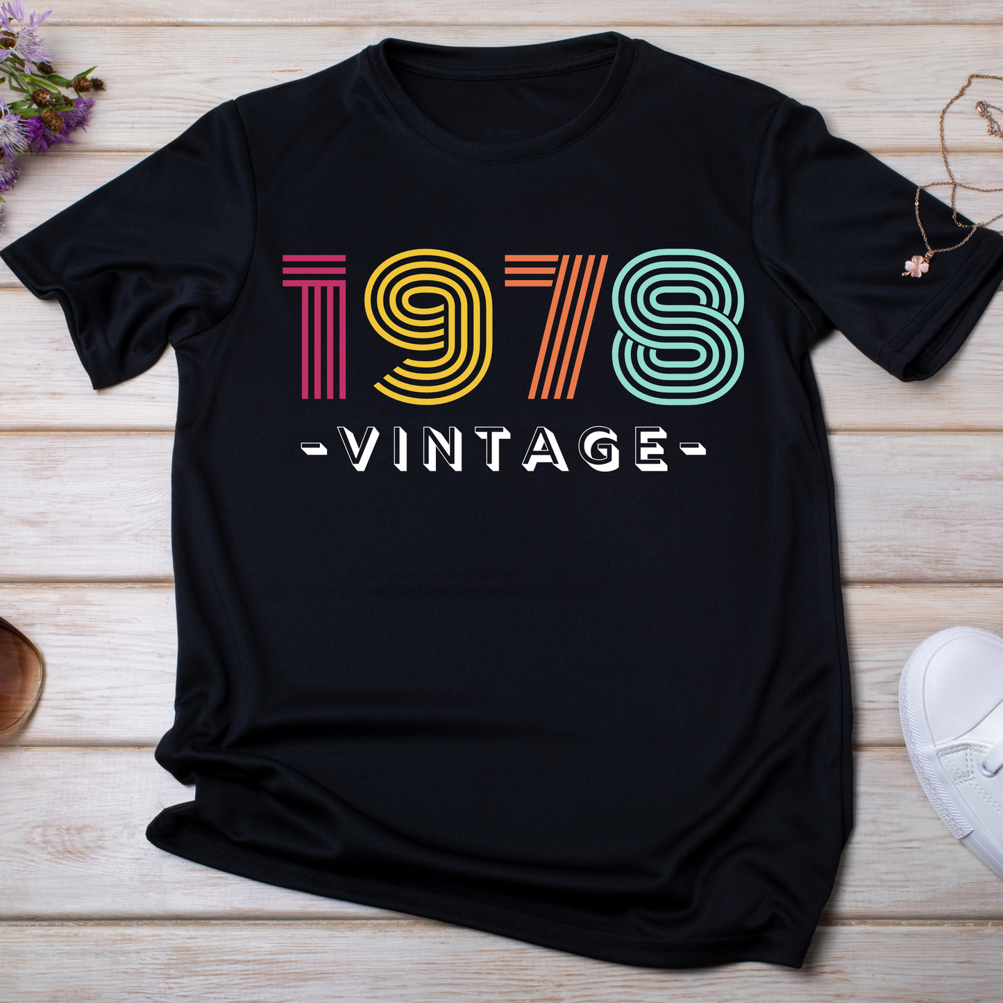 1970s Vintage birthday gift for Mom - disco era Women's t-shirt